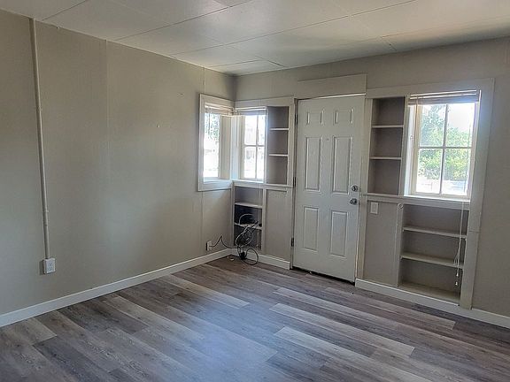 2nd image of 627 N 6th St