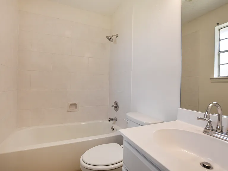 3757 E Loyola Dr — Photo 15