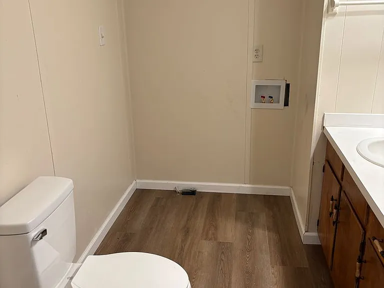 212 Astran Dr — Photo 11