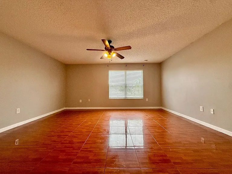 677 Elbridge Dr — Photo 24