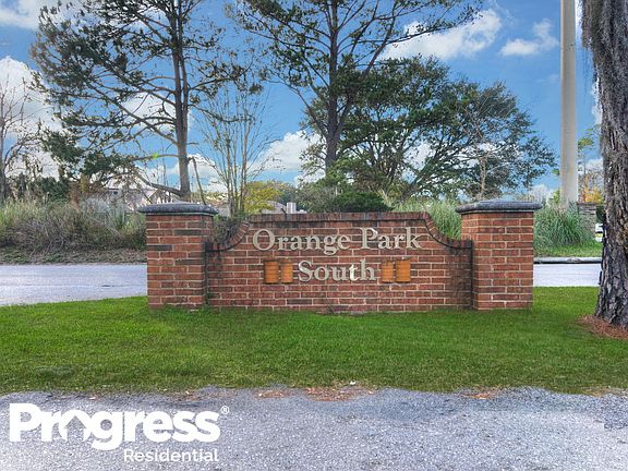 3rd image of 1986 Apopka Dr