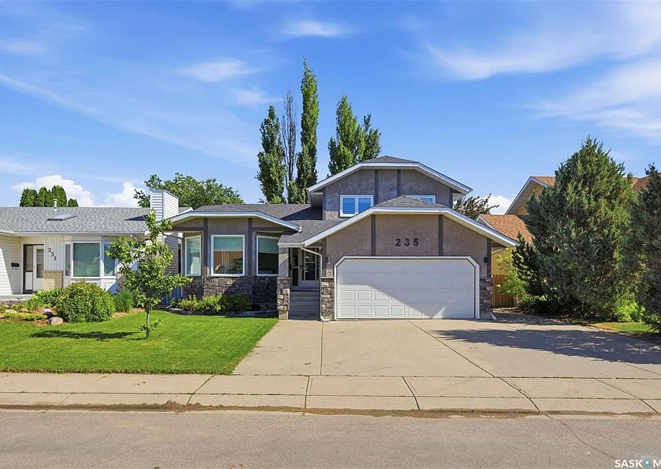 1st image of 235 Bronson WAY