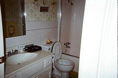 3rd image of 137 Longhorn Dr