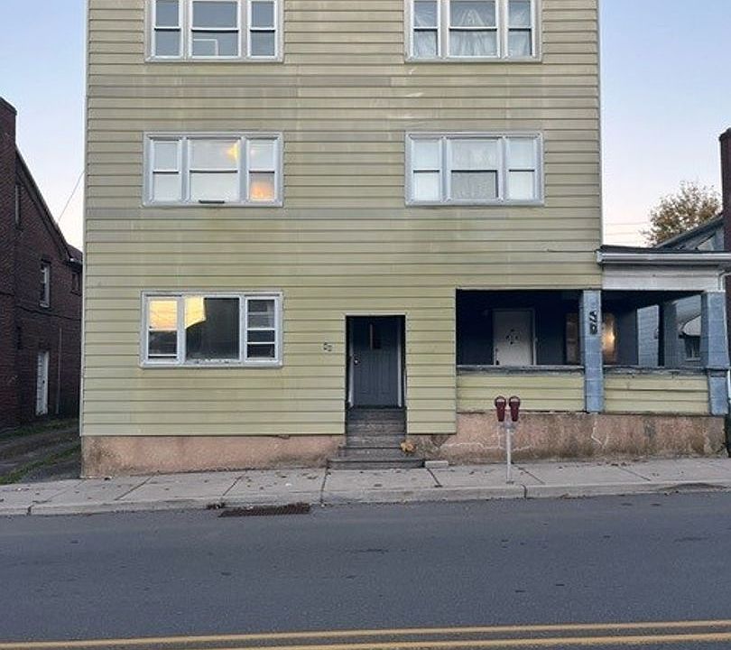 1st image of 48 S Kennedy Dr APT 3