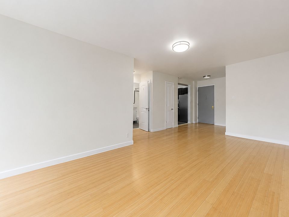 1st image of 483 Ocean Pkwy APT 5C