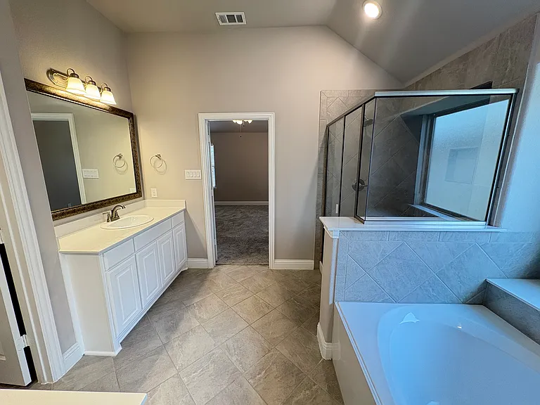 2817 Bobcat Dr — Photo 5