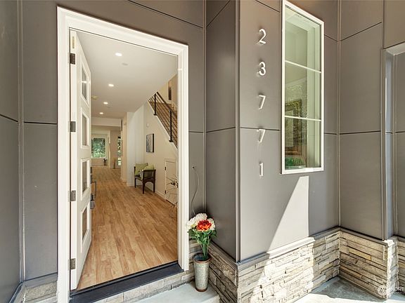 4th image of 23771 SE 132nd Way