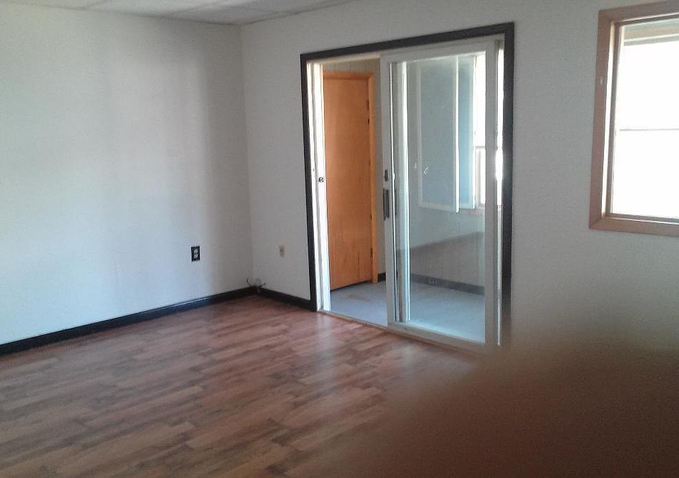 2nd image of 512 Main St APT 1