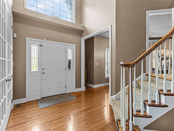 3rd image of 2420 Wheatland Cir