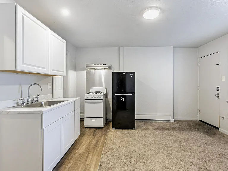 1467 Joliet St #4 — Photo 7