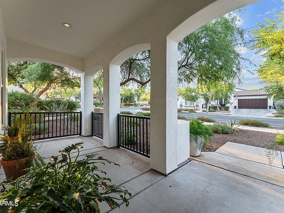 3rd image of 20953 W CORA Vista