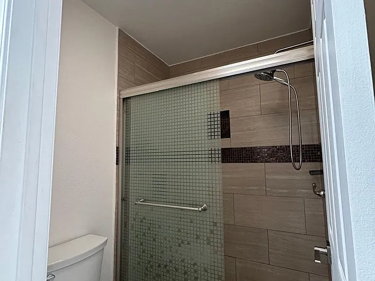 285 Rancho Dr #D — Photo 18