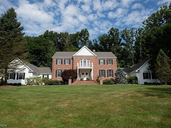 2nd image of 6942 Hunting Hollow Ln E