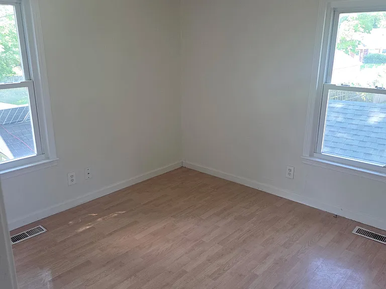 22115 Springbrook Ave — Photo 15