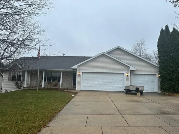 2847 Snowbird Ct, Green Bay, WI 54313