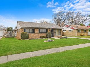 8540 State Rd, Burbank, IL 60459