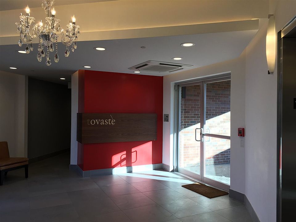 2nd image of 19 Rock St APT 605