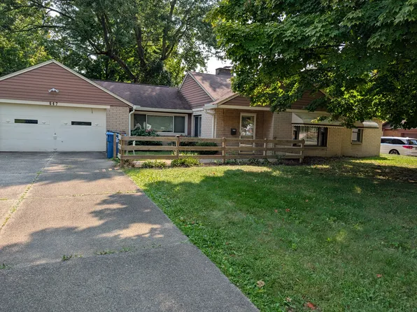 647 Longmere Dr, Kent, OH 44240