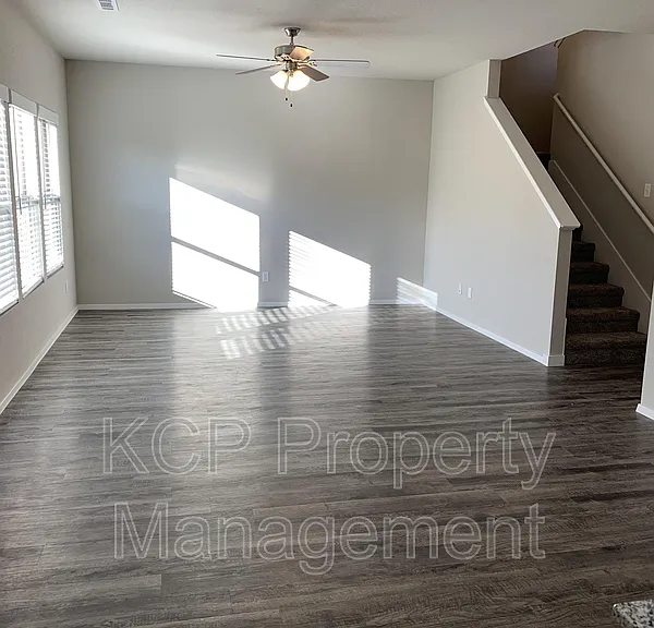 1127 S Kingfisher Ln — Photo 9