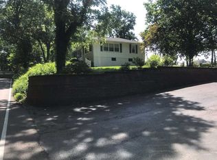 211 E Wortman Rd, Evansville, IN 47725