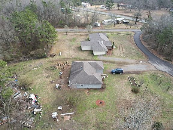 4th image of 903 Maddox St