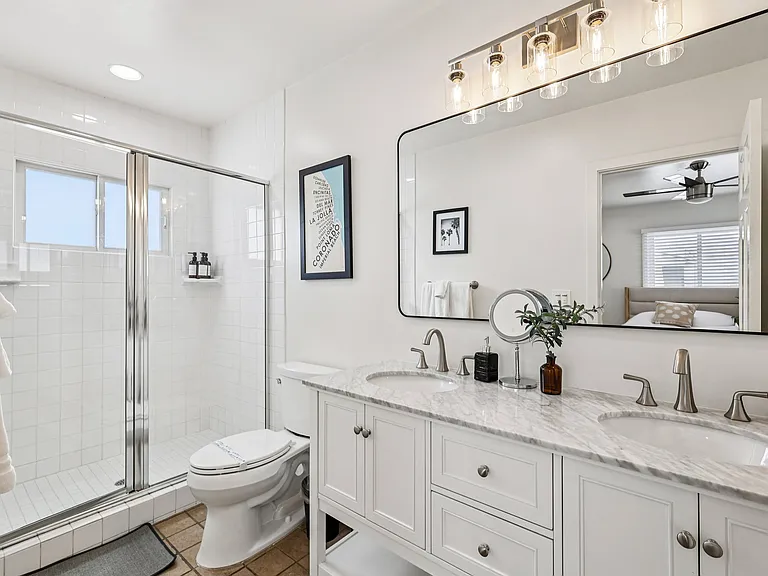 722 Sunset Ct — Photo 23
