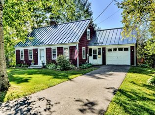 506 Riverside Dr, Augusta, ME 04330