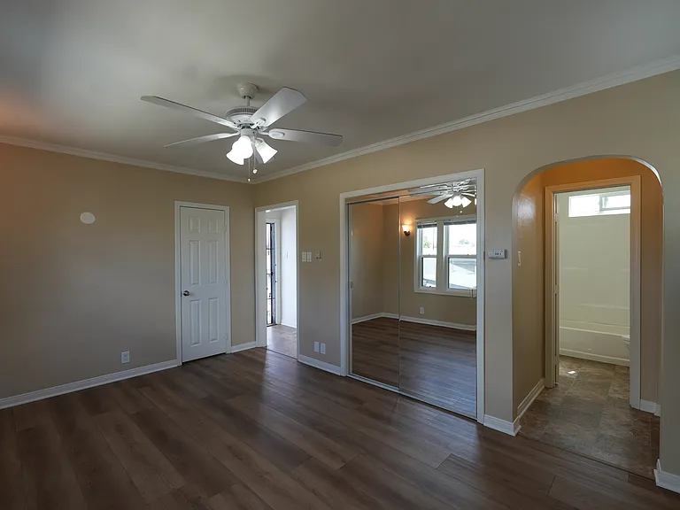5157 1/4 E Santa Ana St #5157-1/4 — Photo 9