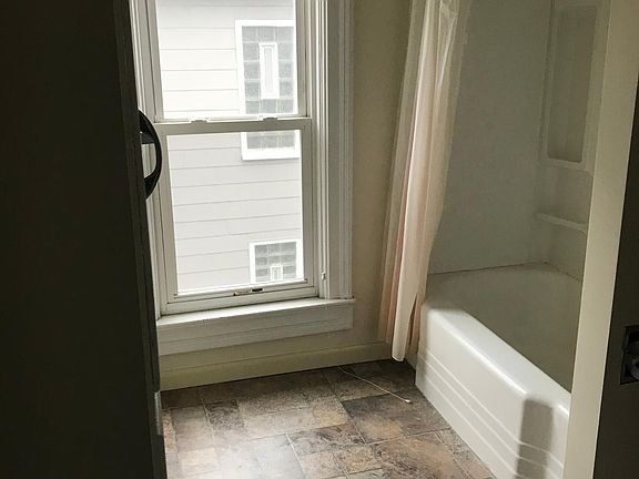 5th image of 68 Payne Ave APT 2