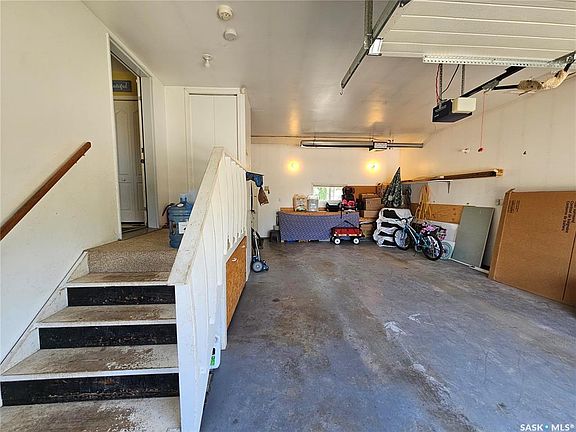 2nd image of 412 1st STREET E