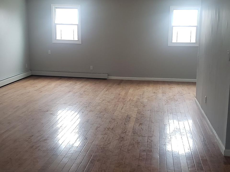 1st image of 3325 Hone Ave #2