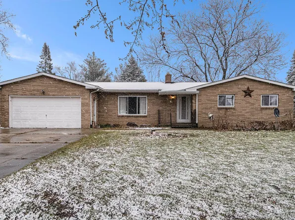 5325 Floria Dr, Swartz Creek, MI 48473