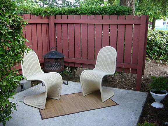 Private fenced patio at front of condo!