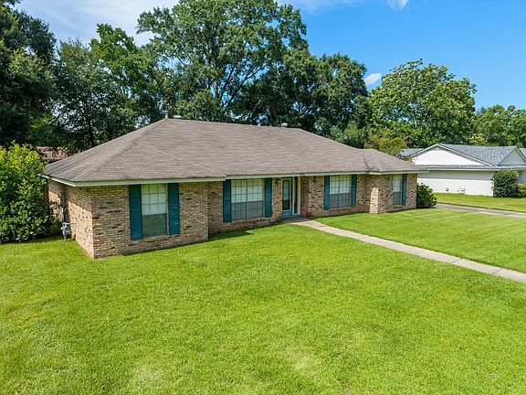 3rd image of 2311 Sunset Dr