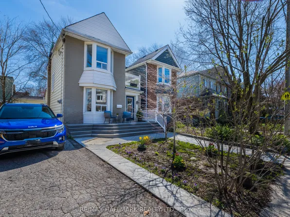 129 Woodfield Rd, Toronto, ON M4L 2W5