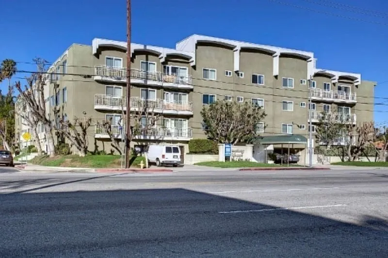 5307 Sepulveda Blvd. — Photo 1