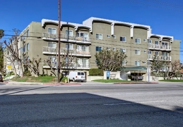 5307 Sepulveda Blvd. — Photo 1
