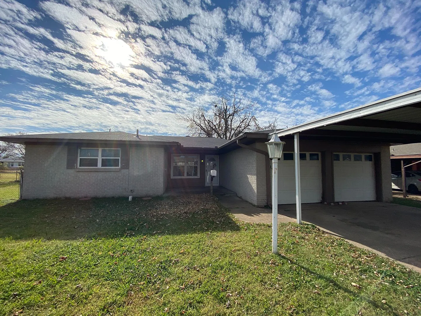 4 Bedroom 2 Bath Home in Midwest City — Photo 1