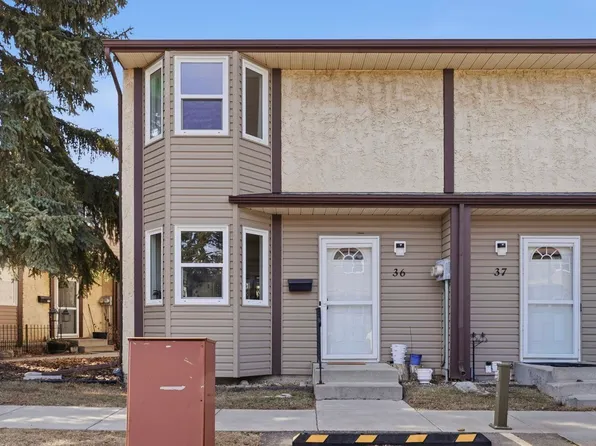 10453 20th Ave NW #36, Edmonton, AB T6J 5H1