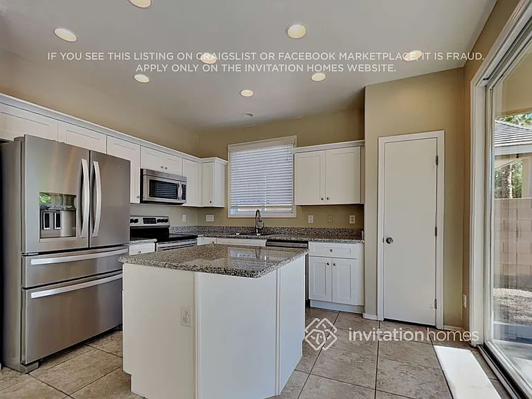 16339 N 171st Dr — Photo 15