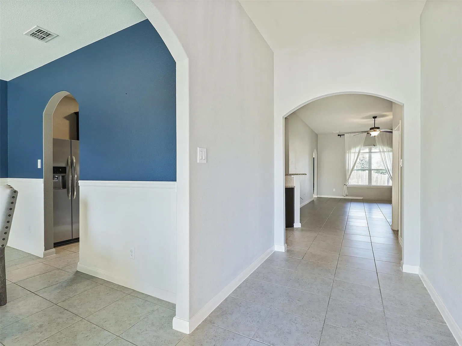 3 bed, 1769 sqft, $2,050 — Photo 3