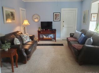 78 Rowsley St APT 3, Bridgeport, CT 06605