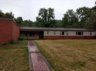 504 Vance Dr, Bristol, TN 37620