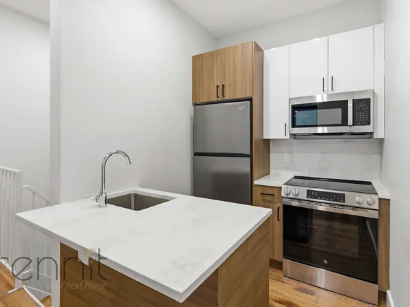 265 Malcolm X Boulevard image 4 of 27