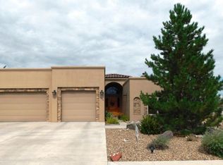 4719 Hilltop Ct, Farmington, NM 87402