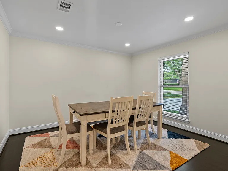 2402 Chimney Rock Rd — Photo 13