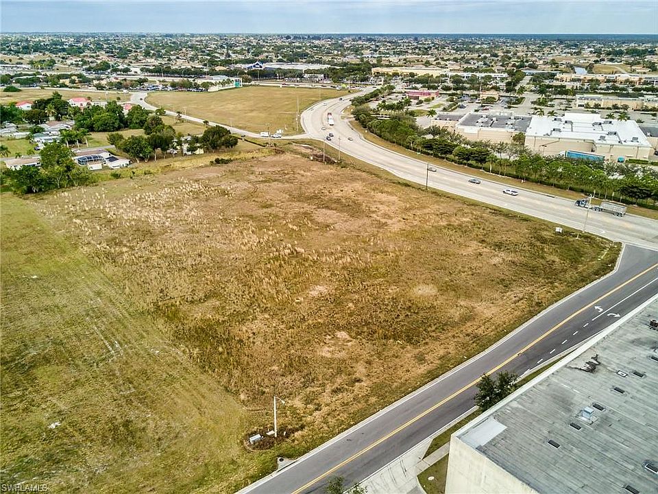 1st image of 780 NE 19th Pl