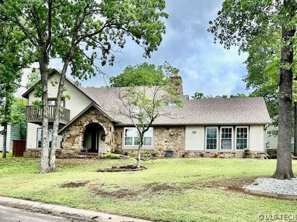 3633 S 74th West Ct, Tulsa, OK 74107