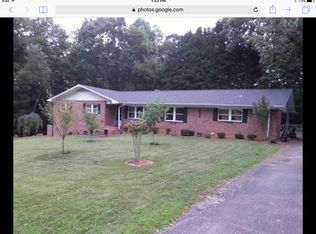 106 Moss Ln, Landrum, SC 29356