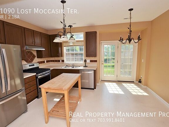 3rd image of 21090 Lost Moccasin Ter